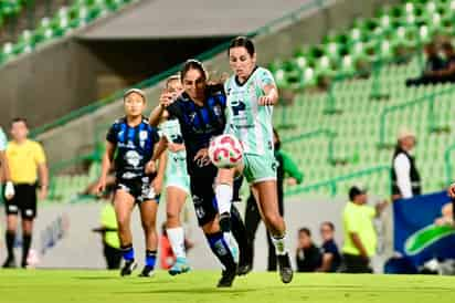 En su última presentación en casa, dentro de la fecha 9, las albiverdes
cayeron 0-2 frente al Club Querétaro.