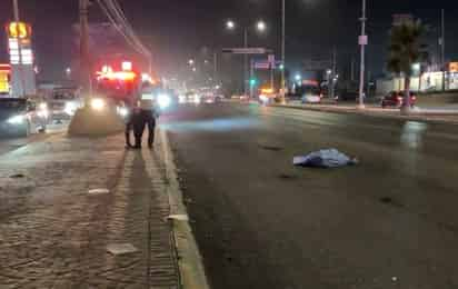 En el estacionamiento del súper Mercado Soriana Pórtales, fue cuando la camioneta logró detenerse. (EL SIGLO DE TORREÓN)