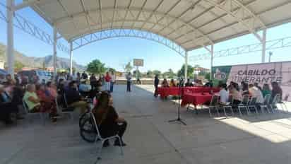 Cabildo abierto en Lerdo atiende necesidades de ejido La Mina