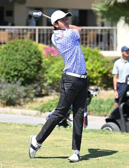 El joven firmó 67 golpes para apuntarse el liderato en la categoría Campeonato en el torneo del Campestre Torreón.