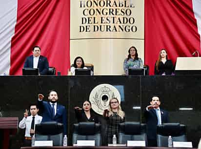 Titulares de Sedeco, SAGDR y STyPS y Turismo comparecen ante el Pleno del Congreso del Estado de Durango