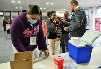 Llega vacuna contra la influenza y contra Covid-19 a La Laguna de Durango