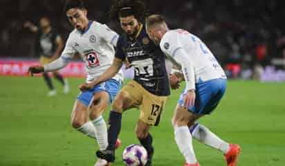 Cruz Azul derrota a Pumas y se consolida como líder del Apertura