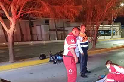 Motociclista alcoholizado sufre accidente en Torreón