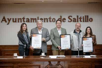 Reconocen al Ayuntamiento de Saltillo por buenas prácticas de transparencia en transición