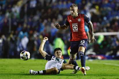 La escuadra cementera impuso sus condiciones como el mandamás liguero frente al conjunto lagunero en la cancha del Estadio de los Deportes.