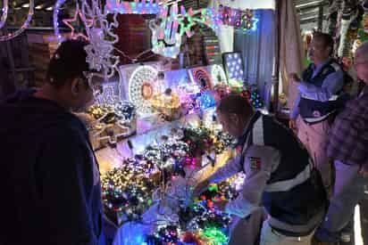 Verifican instalaciones del Mercadito Navideño de Gómez Palacio para evitar incidentes