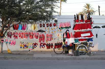 Se atenderán las solicitudes de los comerciantes ambulantes en esta temporada navideña en Gómez Palacio. (EL SIGLO DE TORREÓN)