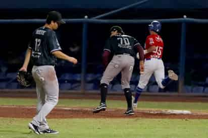 La escuadra Guinda no pudo refrendar su corona en la Liga Invernal Mexicana - Zona Norte, cayendo frente a los Acereros.