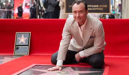 Jude Law recibe una estrella en Hollywood