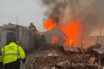 Incendio en Ramos Arizpe destruye viviendas y afecta a dos familias