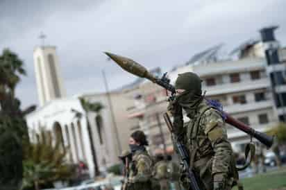 Mando Militar sirio continúa campaña de 'peinado' y prohíbe fotografiar a sus combatientes