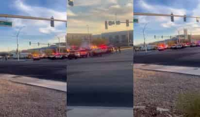 La policía detiene a una persona atrincherada en autobús en Las Vegas