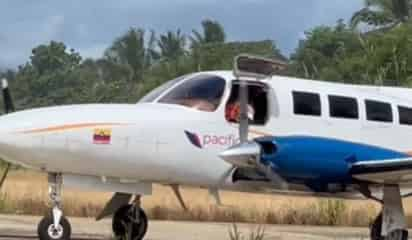 Avión con 10 personas a bordo desaparece en Colombia