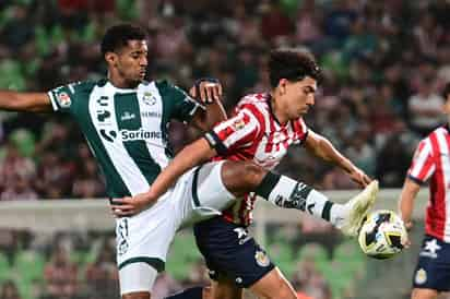 ¿Cómo le ha ido a Santos Laguna en sus últimos 15 partidos contra Chivas?