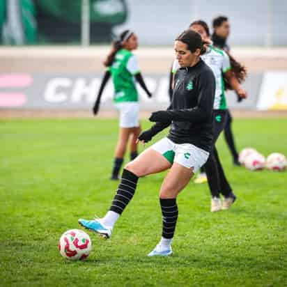 En los últimos días, las albiverdes entrenaron en el TSM en medio de bajas temperaturas que se reflejarán este viernes en la cancha del Corona.