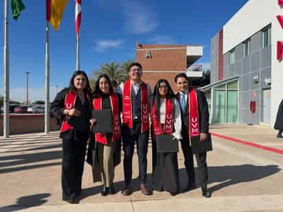 Frida Ceballos, Cynthia Martínez, Maximiliano Meraz, Diana Jazive y Arfaxad Requejo.- Sotomayor Fotografía