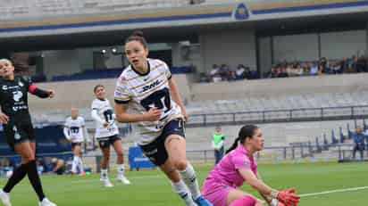 La estadounidense Stephanie Ribeiro firmó cuatro tantos en la aplastante victoria de las auriazules en casa ante Santos Femenil.