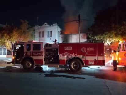 Reportan fuerte incendio en vivienda de la zona Centro de Gómez Palacio