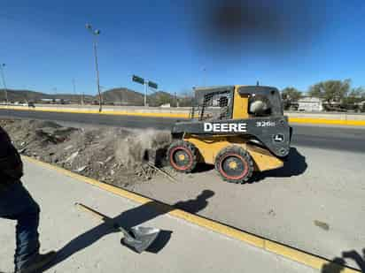 Realizan limpieza en periférico de Lerdo