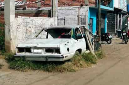 Llaman a ciudadanos de Gómez Palacio a no abandonar autos en vía pública