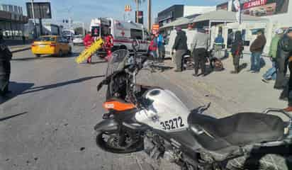 Choque deja un motociclista lesionado en Torreón, responsable abandonó su unidad