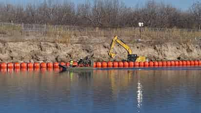 Texas amplia barrera de boyas sobre las aguas del Río Bravo