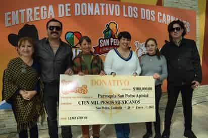 Los Dos Carnales entregan donativo en el municipio de San Pedro