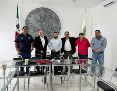 Se reúnen autoridades municipales con representante de parque solar Durango en Lerdo