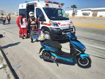 Motociclista sufre grave herida en la cabeza en la Torreón-Matamoros