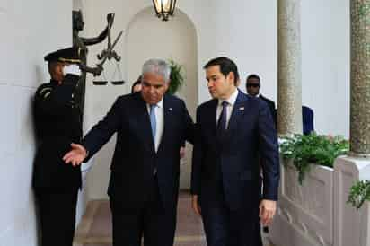 El presidente panameño, José Raúl Mulino, y el nuevo secretario de Estado de Estados Unidos, Marco Rubio. (EFE)