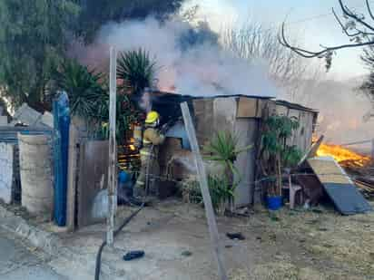 Fuego acaba con dos tejabanes en Ramos Arizpe