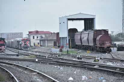 Obreros exigen incluir a Ferrocarril Coahuila Durango en la subasta de AHMSA