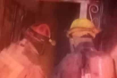 Familia de San Pedro pierde su patrimonio en voraz incendio