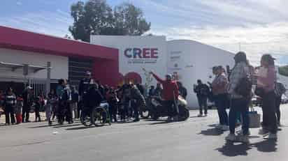 Familiares se manifestaron ante el CREE el pasado 21 de febrero