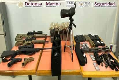 Frenan armas provenientes de Estados Unidos al asegurarlas en Puente Internacional