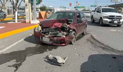 Choque múltiple en el bulevar Miguel Alemán deja cuantiosos daños materiales