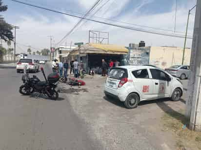 Accidente en la colonia 5 de Mayo deja dos adolescentes lesionados