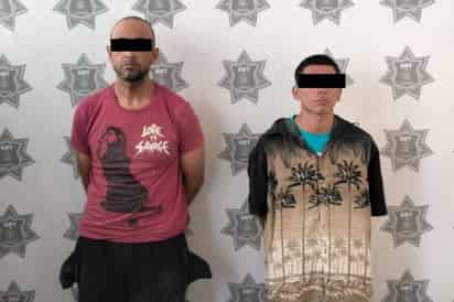 Detienen a dos hombres en Torreón con 49 dosis de cristal