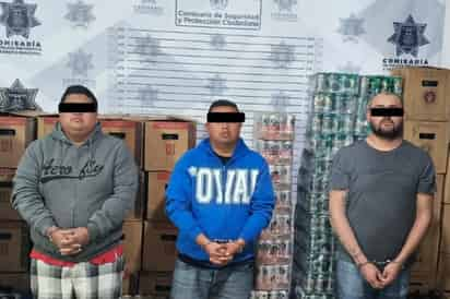 Detienen a tres hombres por venta clandestina de cerveza