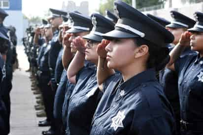 Capacitan a Policías de Torreón en temas de hospitalidad e identidad para mejorar atención a visitantes y locales