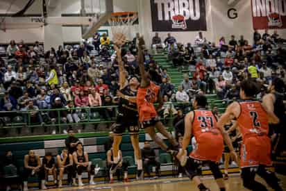 Laguneros y juarenses han protagonizado la que ha sido, hasta el momento, la serie más pareja en esta postemporada de la Liga de Basquetbol Estatal (LBE) de Chihuahua, que está por definir semifinalistas.