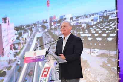 El alcalde de Torreón, Román Alberto Cepeda, presentó ayer el Plan Municipal de Desarrollo 2025-2027. (EL SIGLO DE TORREÓN)