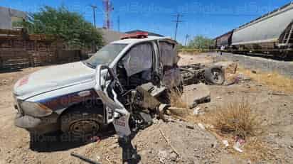 Muere director de Protección Civil de Bermejillo; el tren impactó la ambulancia que conducía