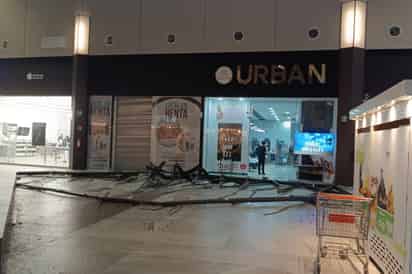 Tormenta con granizo provoca daños e inundaciones en zona metropolitana de Monclova