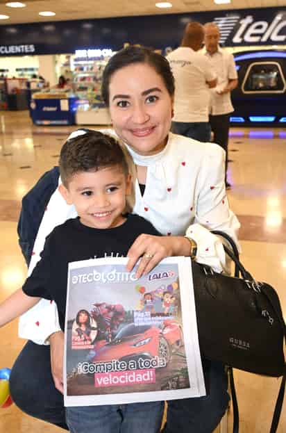Yuridia González e Ian González.