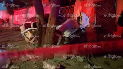 Hombre pierde la vida tras estampar su vehículo en un domicilio en Torreón