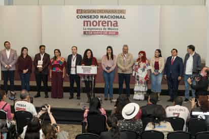 Morena frena campañas anticipadas, nepotismo y 'extravagancias'