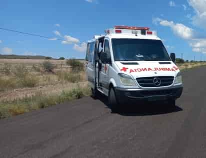 Motociclista derrapa en el ejido El Lucero de Tlahualilo y es hospitalizado