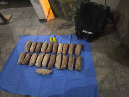 Policía Estatal en coordinación con elementos del GREC aseguraron 9 kilos de cristal en Torreón